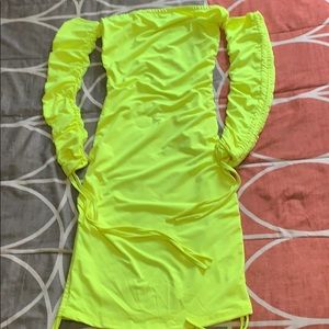 Neon yellow midi dress⭐️